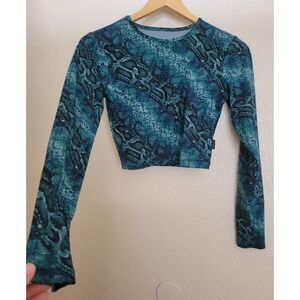 Lici Fit Blue Snake Print Women's Top Cropped Size M